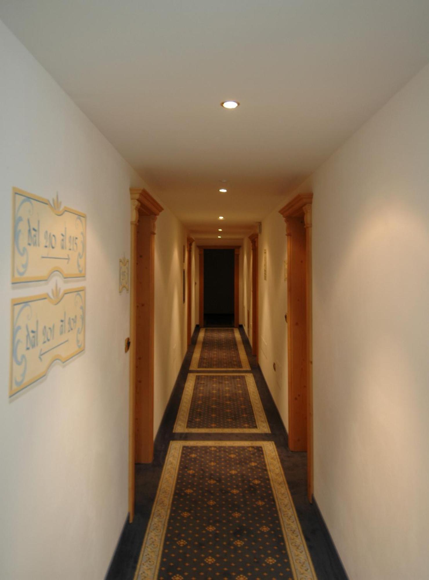 Residence Pez Gajard San Martino Di Castrozza Bagian luar foto