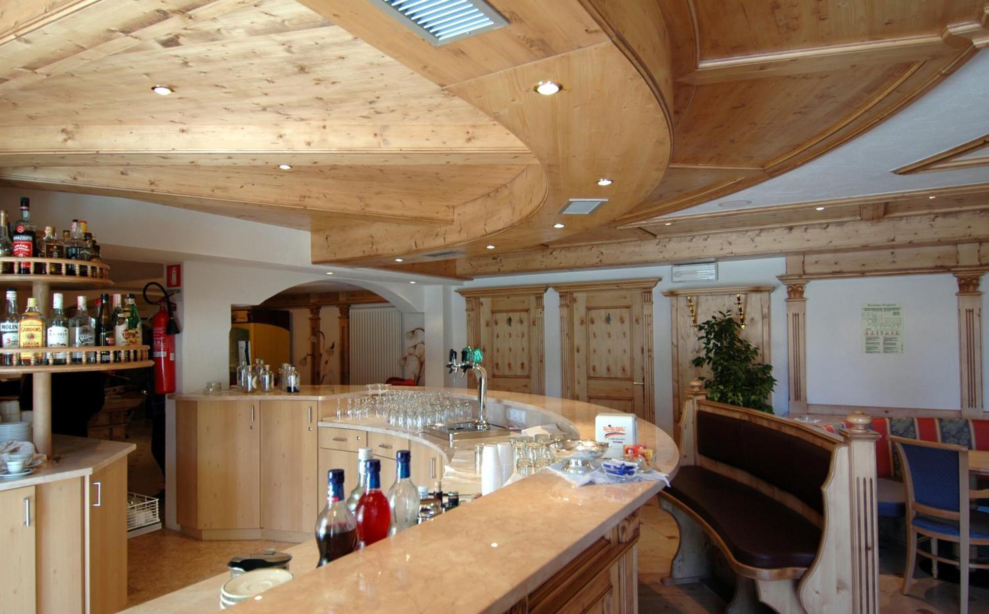 Residence Pez Gajard San Martino Di Castrozza Bagian luar foto