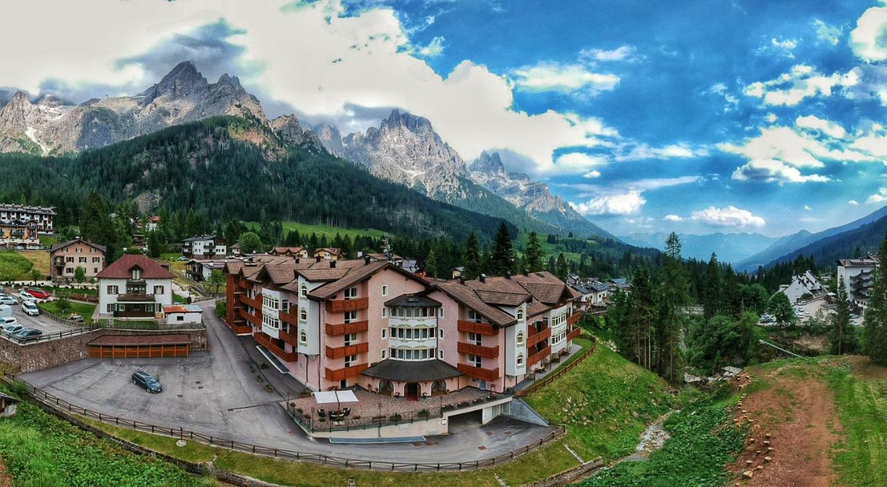 Residence Pez Gajard San Martino Di Castrozza Bagian luar foto